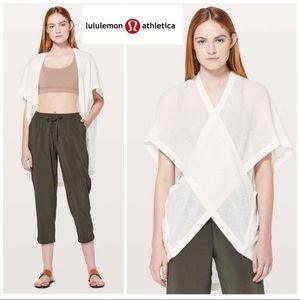 NEW Lululemon Long Weekend Wrap In White